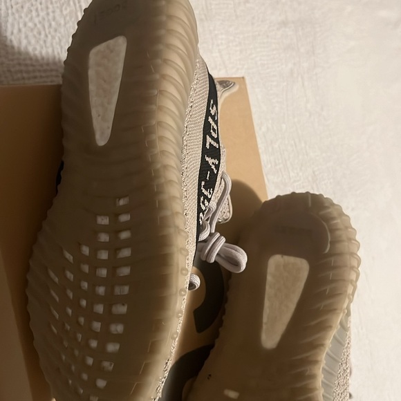 Adidas Yeezy Boost 350 - Slate - Picture 3 of 3